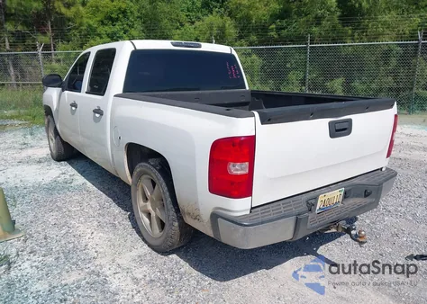 2011 Chevrolet Silverado 1500 Work Truck z USA, uszkodzony, nr VIN 3GCPCPEA2BG299294